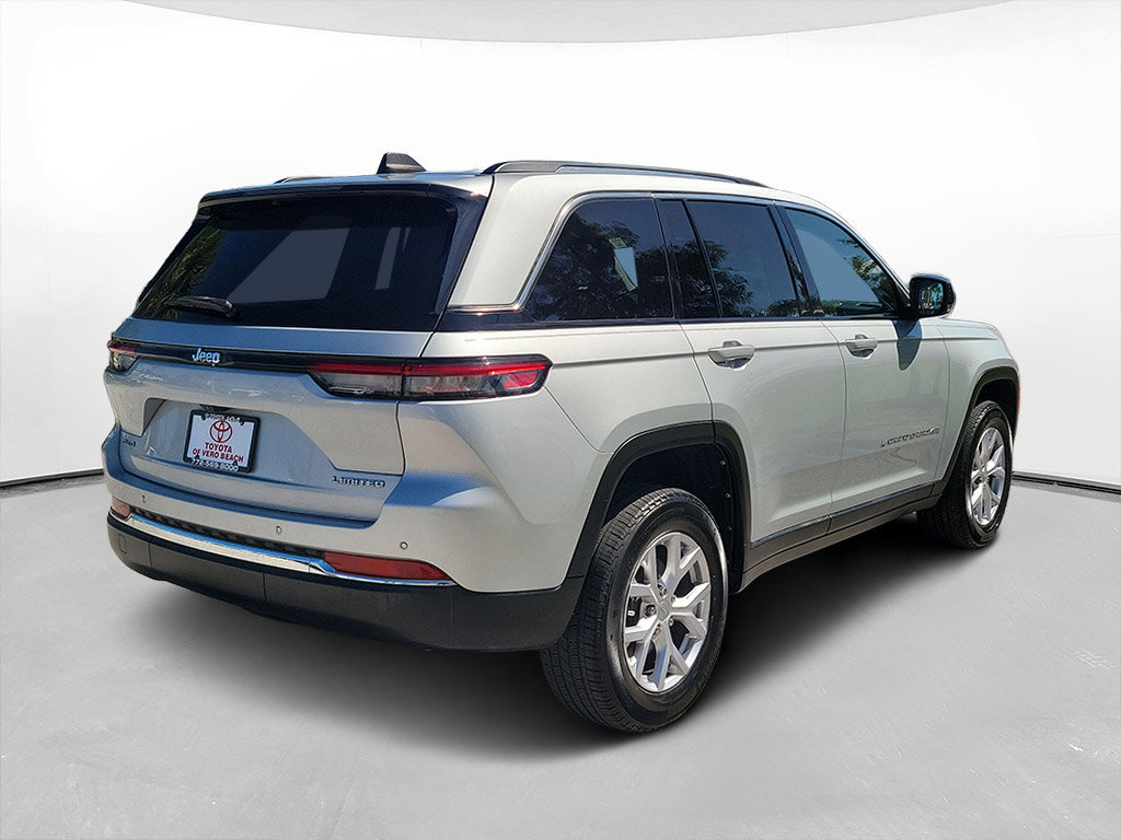 Used 2022 Jeep Grand Cherokee Limited AWD/4WD image 4