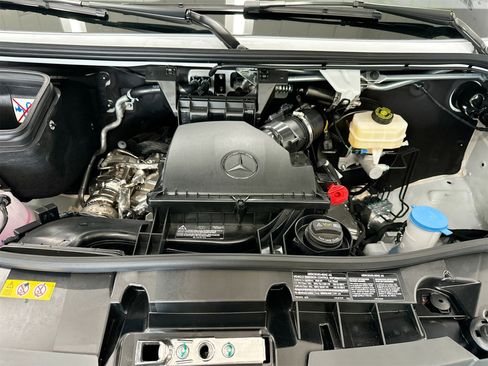 New 2025 Mercedes-Benz Sprinter 2500 image 24