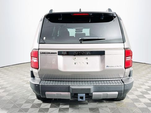Used 2024 Toyota Land Cruiser image 6