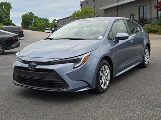 Used 2025 Toyota Corolla LE FWD video 1