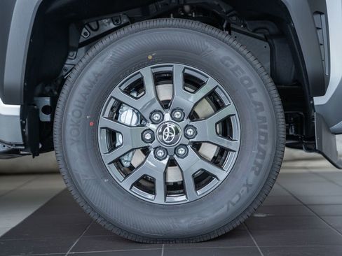 New 2026 Toyota 4Runner SR5 RWD image 16