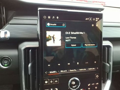 New 2026 GMC Acadia Elevation image 13