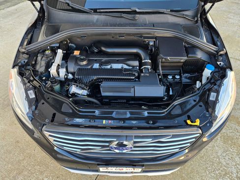 Used 2016 Volvo XC60 T5 Premier image 32