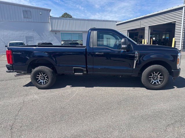 Used 2024 Ford F250 XL w/ XL Driver Assist Package RWD image 4