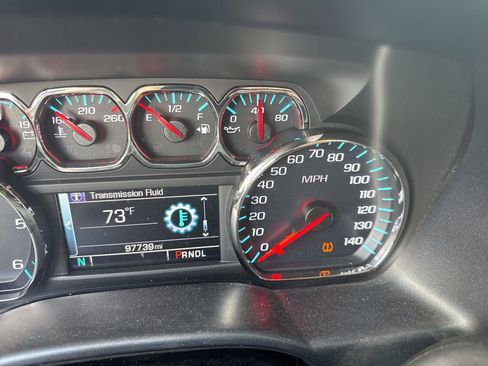 Used 2018 Chevrolet Silverado 1500 High Country image 14