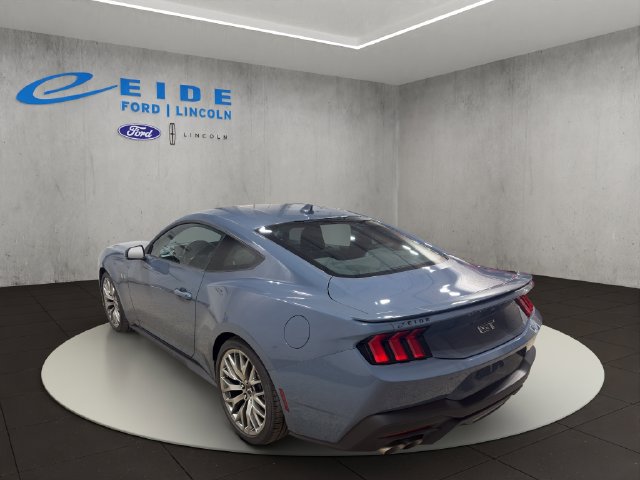 Used 2025 Ford Mustang GT Premium RWD image 8