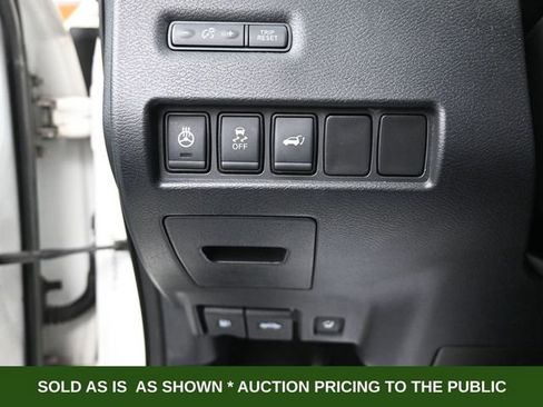 Used 2017 Nissan Murano S image 37