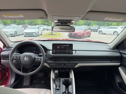 Used 2024 Honda Accord LX image 27