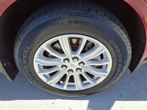 Used 2018 Cadillac XT5 FWD image 7