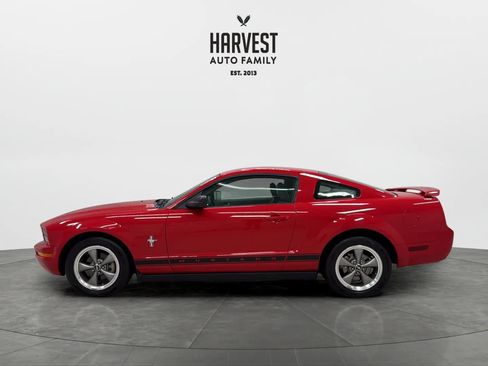 Used 2006 Ford Mustang Coupe RWD image 2