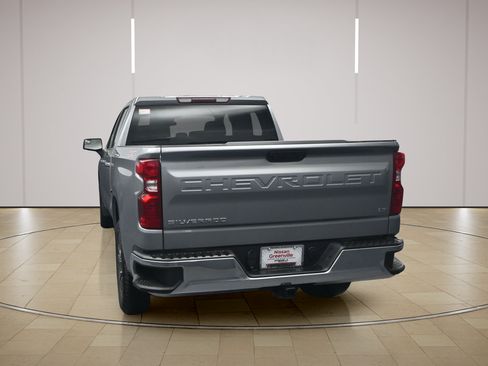 Used 2024 Chevrolet Silverado 1500 LT AWD/4WD image 6