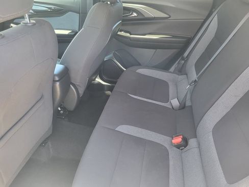 Used 2025 Chevrolet TrailBlazer LT AWD/4WD image 31