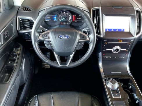 Used 2019 Ford Edge Titanium AWD/4WD image 8