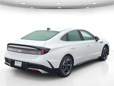 New 2026 Hyundai Sonata SEL image 10