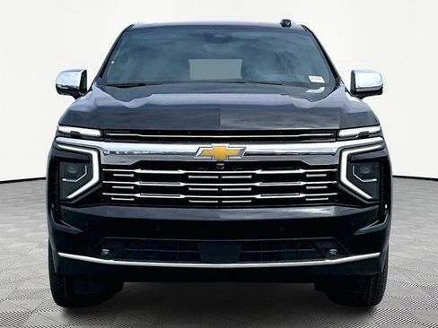 New 2026 Chevrolet Suburban Premier image 2