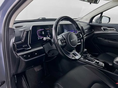 Used 2023 Kia Sportage EX image 9
