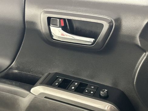 Used 2023 Toyota Tacoma TRD Off-Road RWD image 18