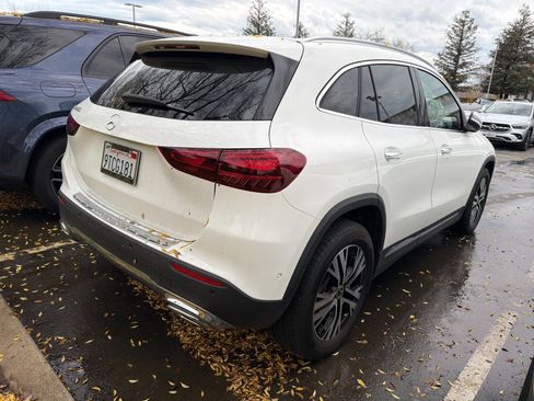 Used 2025 Mercedes-Benz GLA 250 image 4