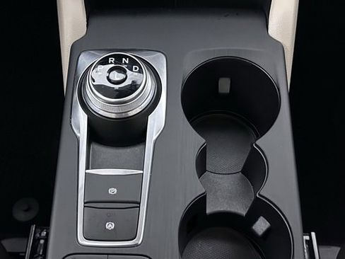 Used 2020 Ford Escape SEL image 25