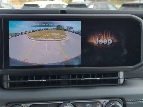 Used 2024 Jeep Wrangler Rubicon w/ XTREMEE 35" Tire Package image 20