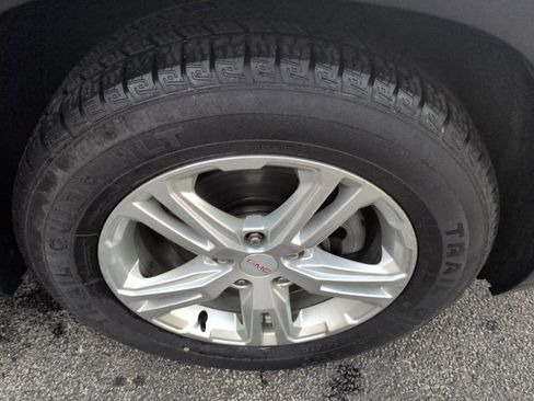 Used 2020 GMC Terrain SLE w/ Driver Convenience Package image 16