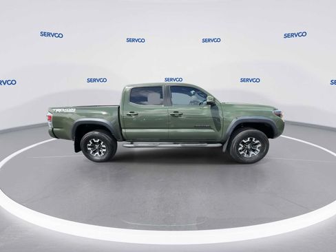 Used 2021 Toyota Tacoma TRD Off-Road w/ Technology Package AWD/4WD image 9