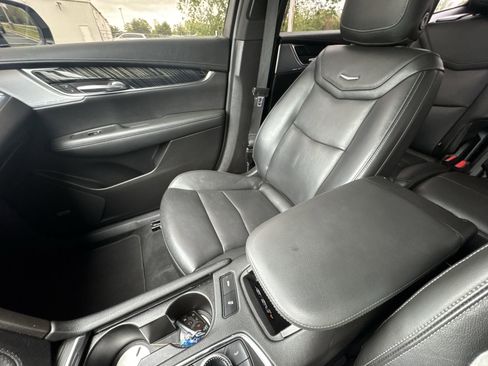 Certified 2023 Cadillac XT6 Premium Luxury FWD image 20