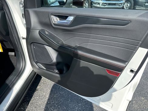 New 2025 Ford Escape ST-Line w/ Tech Pack #1 image 38