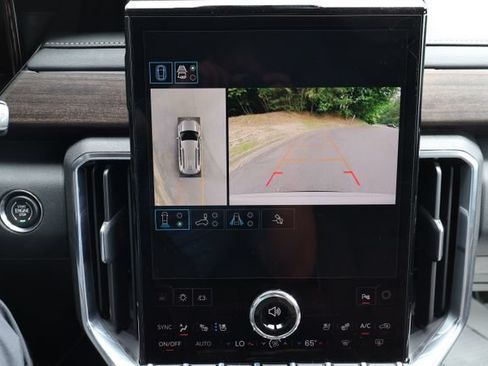 New 2026 GMC Acadia Denali Ultimate w/ LPO, Floor Liner Package AWD/4WD image 13
