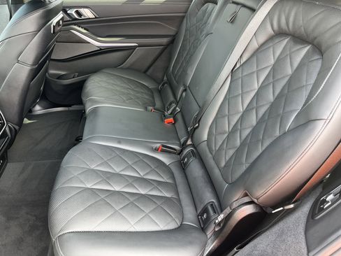 Used 2026 BMW X7 M60i image 21