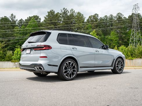Used 2023 BMW X7 M60i w/ Executive Package AWD/4WD image 19