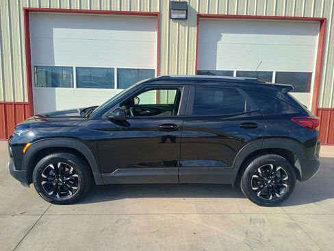 Used 2023 Chevrolet TrailBlazer LT w/ Convenience Package image 4