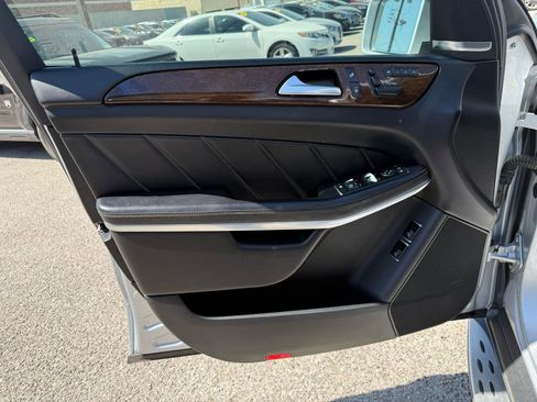 Used 2013 Mercedes-Benz GL 450 4MATIC image 14