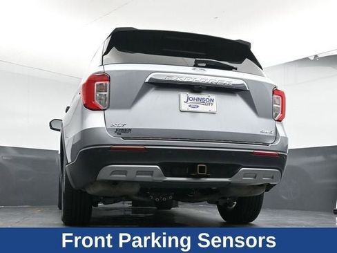 Used 2023 Ford Explorer XLT w/ Equipment Group 202A AWD/4WD image 33