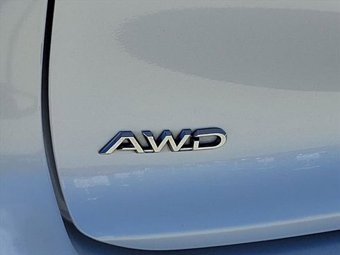 Used 2023 Toyota Crown XLE image 10