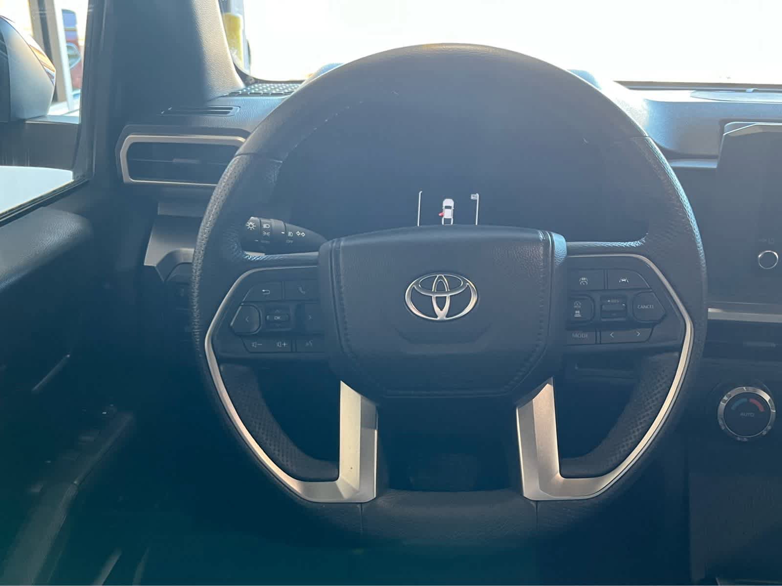 Used 2025 Toyota Tacoma TRD Off-Road AWD/4WD image 18
