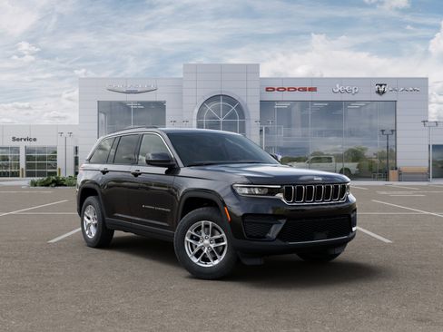 New 2025 Jeep Grand Cherokee Laredo X w/ Luxury Tech Group I AWD/4WD image 24