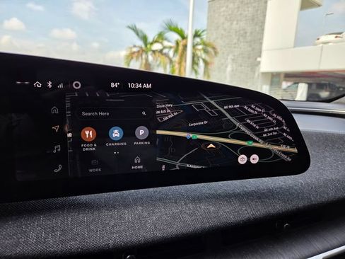 Used 2024 Lucid Air Pure RWD image 3
