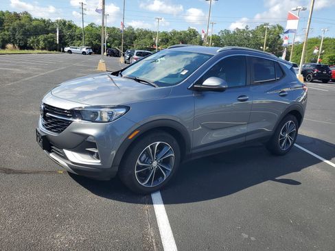 Used 2022 Buick Encore GX Select FWD image 2