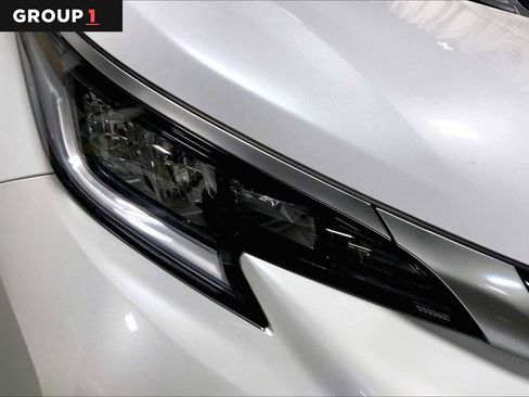 Used 2023 Toyota Sienna XSE image 27