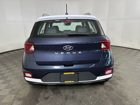 Certified 2023 Hyundai Venue Limited image 4