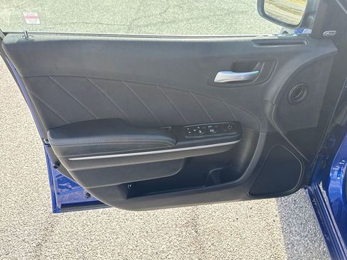 Used 2019 Dodge Charger SXT w/ Cold Weather Package image 11