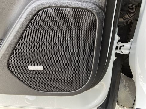 Used 2022 Chevrolet Blazer LT w/ Sound & Technology Package image 20