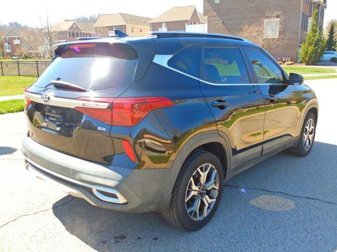 Used 2021 Kia Seltos EX image 4