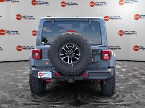New 2026 Jeep Wrangler Unlimited Rubicon w/ Xtreme 35 Tire Package AWD/4WD image 6