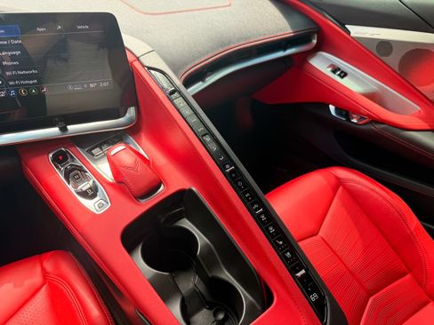 Used 2023 Chevrolet Corvette Stingray Preferred Cpe w/ Z51 Performance Package RWD image 18