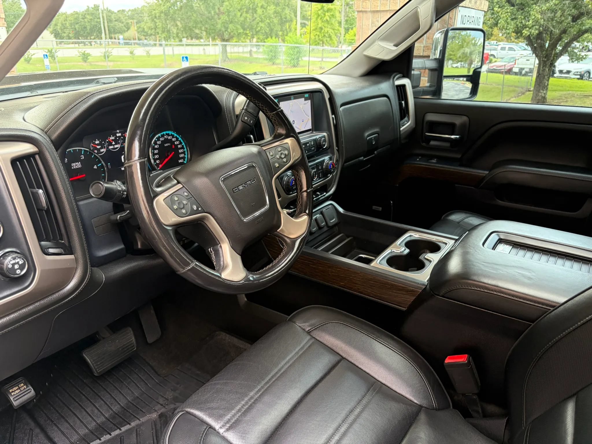 Used 2018 GMC Sierra 3500 Denali w/ Duramax Plus Package AWD/4WD image 13