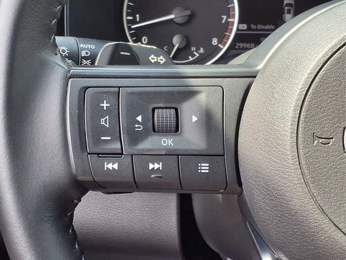 Used 2025 Nissan Pathfinder SV FWD image 16