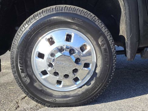 Certified 2025 GMC Sierra 3500 Denali w/ Technology Package image 30