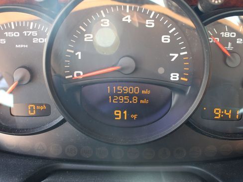 Used 2003 Porsche 911 Carrera RWD image 10